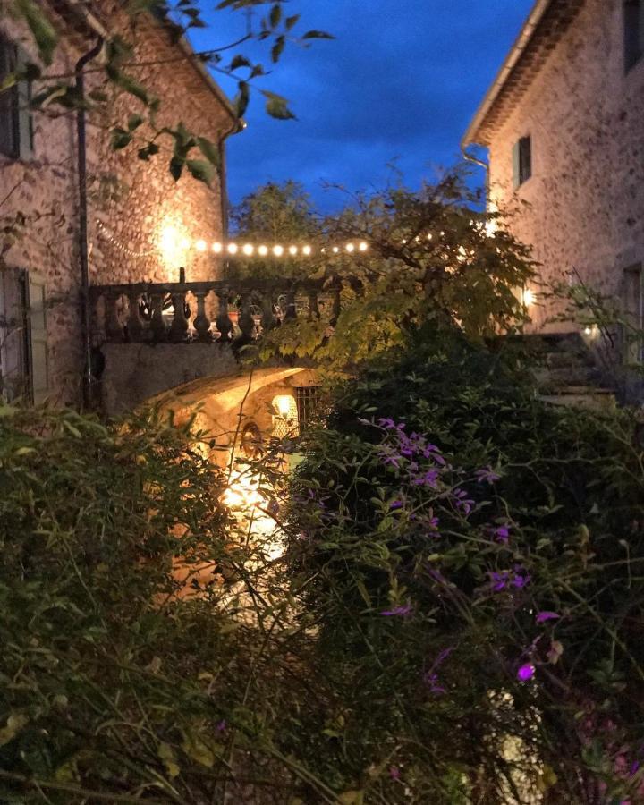 Les Cailloux Dorés Massillargues-Attuech Exterior foto